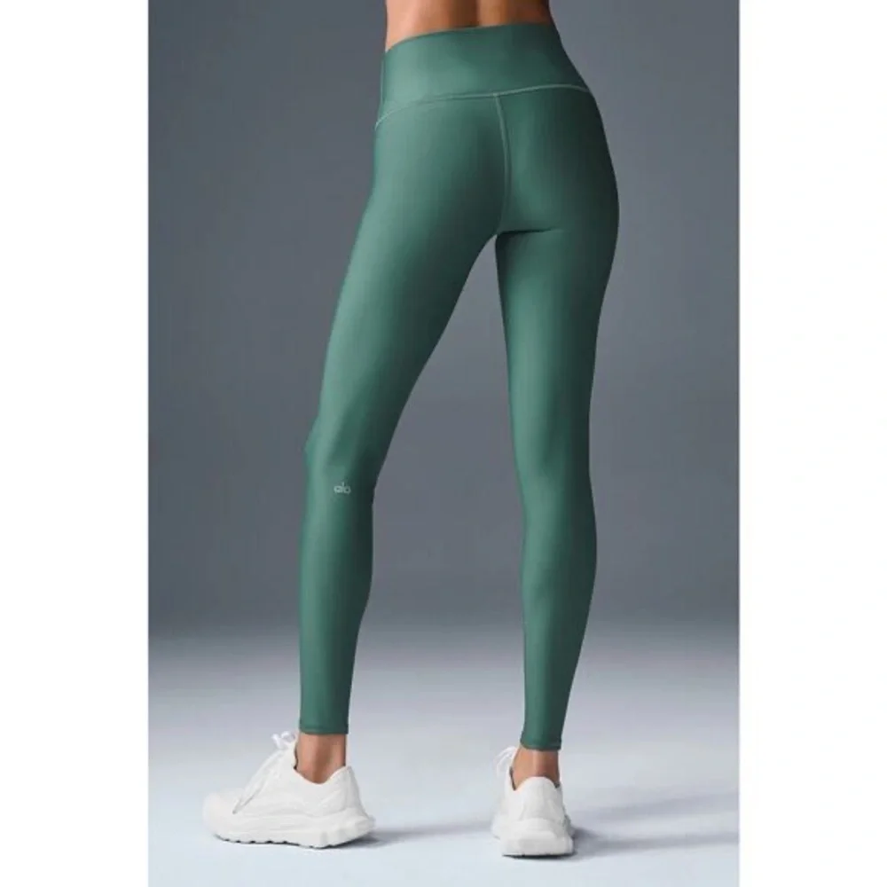 ALO Yoga 7/8-Length High-Waist Airlift Leggings Winter Ivy XS NWT - Picture 2 of 10